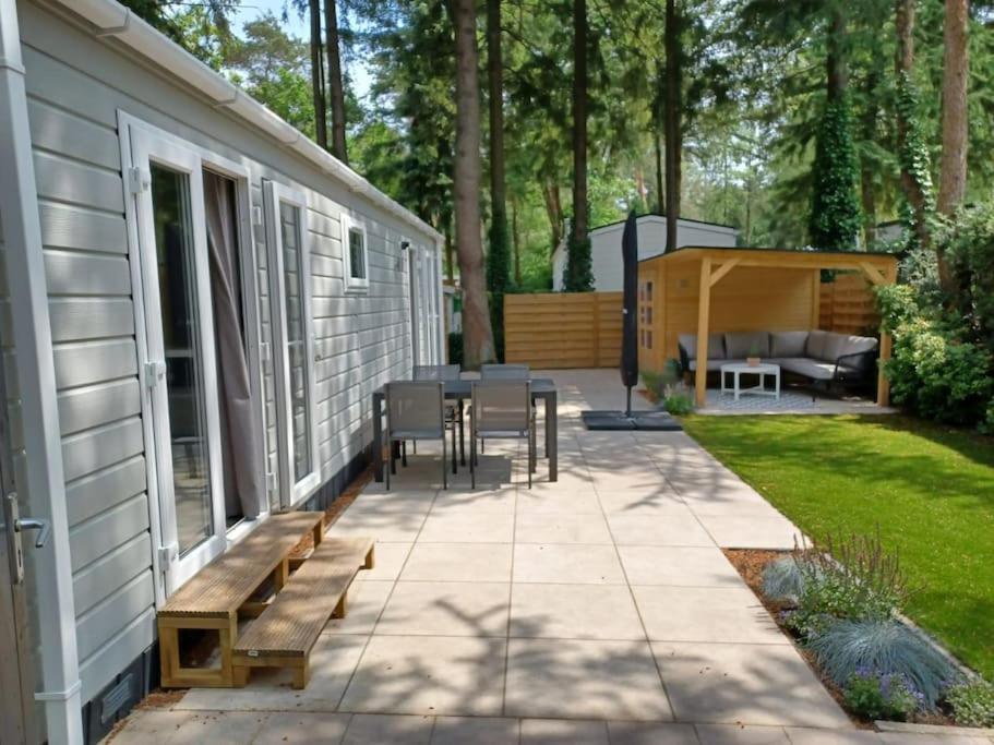 Boshuis Met Grote Tuin I Vakantiepark Met Zwembad Hoenderloo Exterior foto
